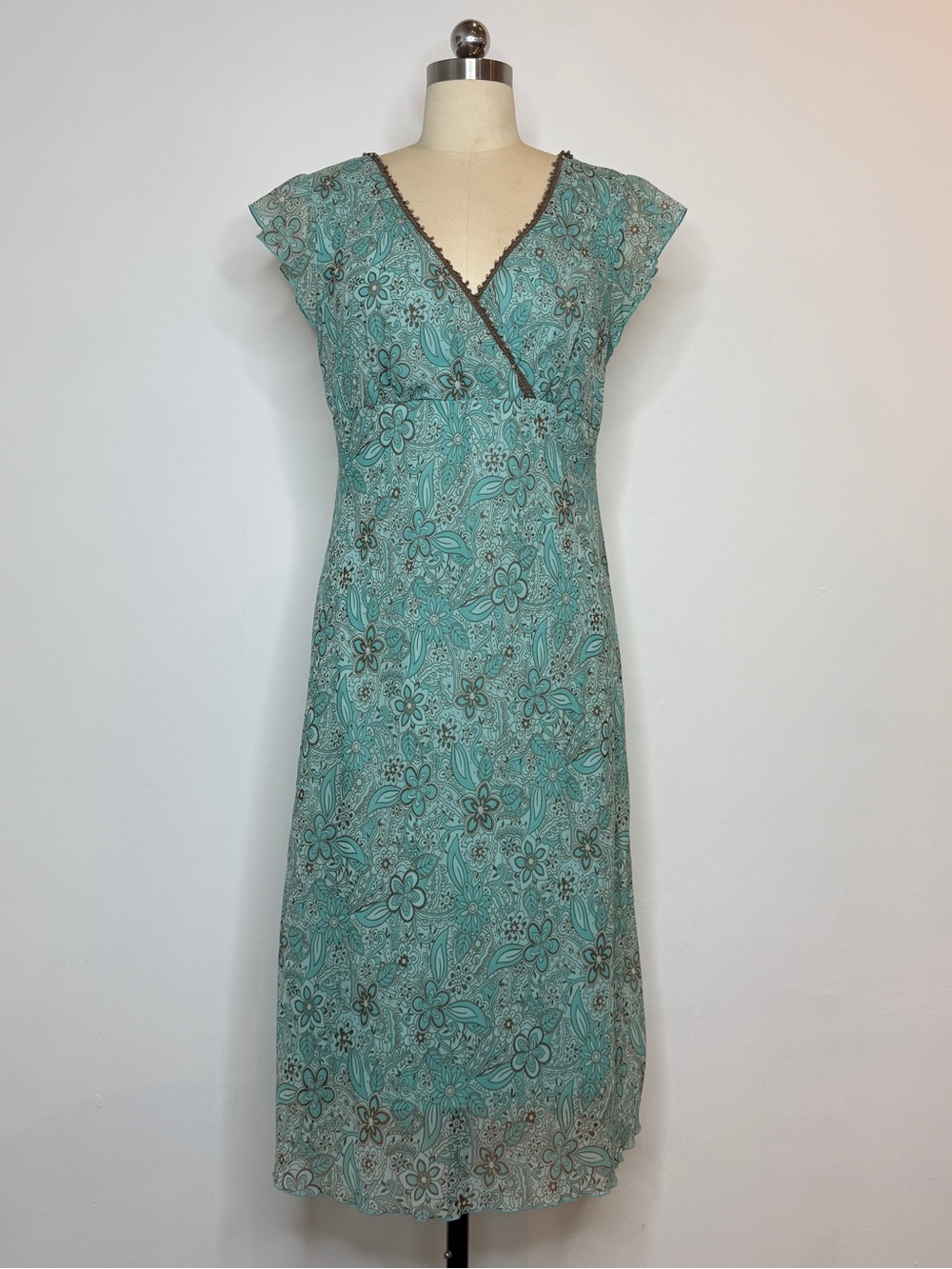 Believe floral midi dress